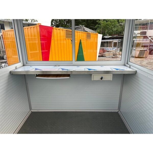 6-min_d91c58cf-de5e-4c18-a795-29d5937ca9cf_900x.jpg Trailer Guard Shack With AC & Heating - 6.5×6.5 ft Mobile Booth