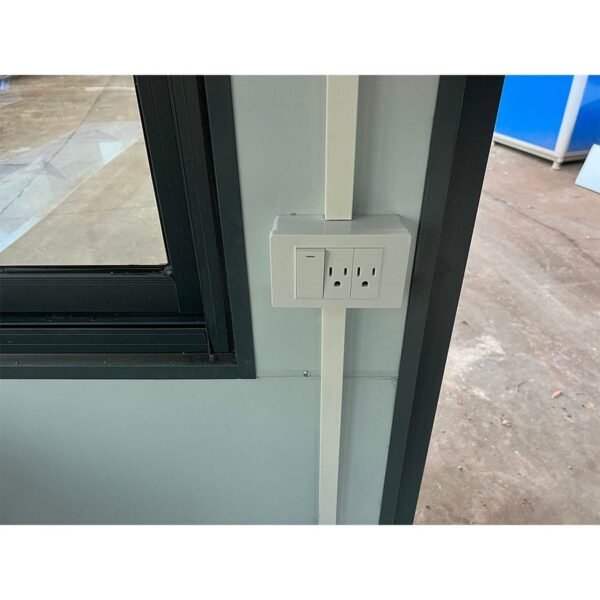 7_256af935-35a2-4b08-8cf5-07cec538ec96_900x.jpg BW Guard Shack With AC & Heating - 6.5×5 ft Security Booth